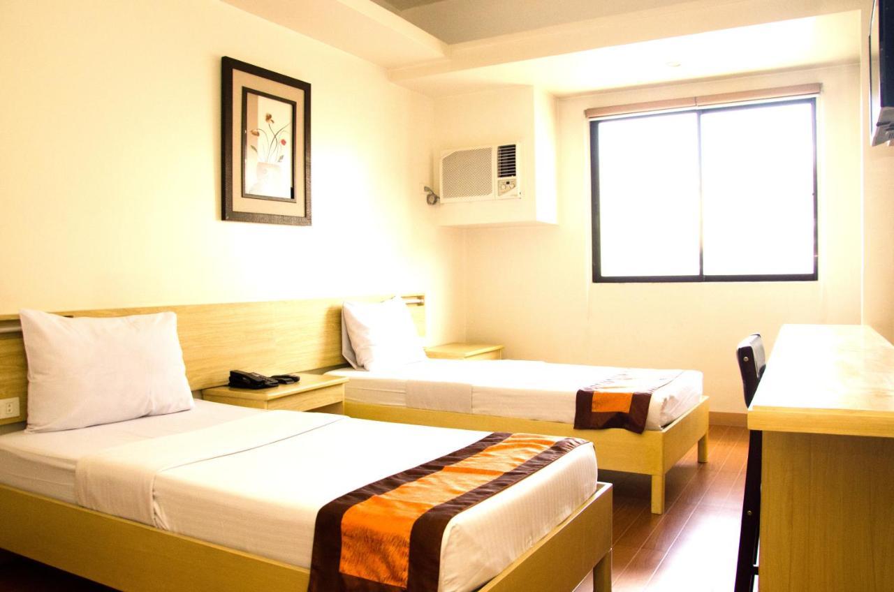 M Suites Hotel Makati City Zewnętrze zdjęcie
