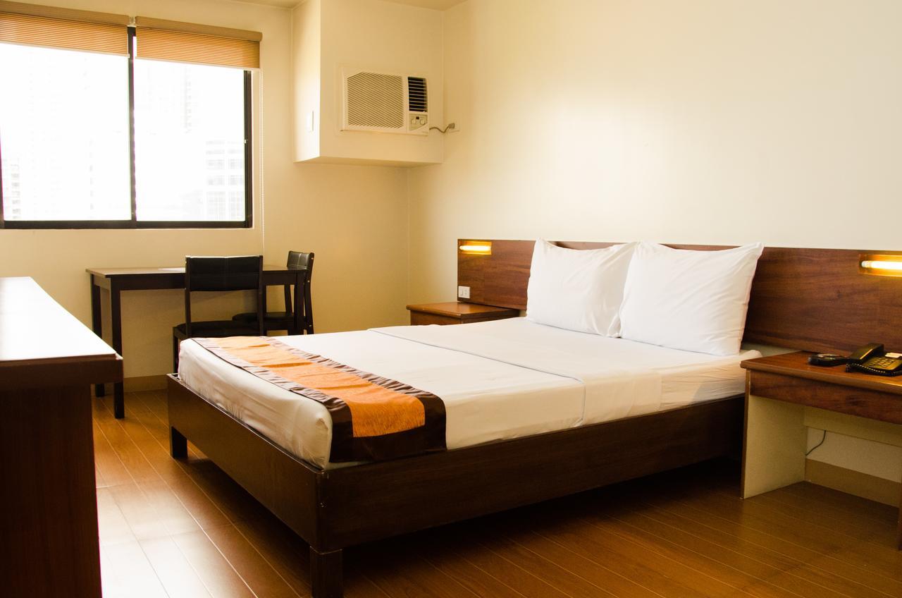 M Suites Hotel Makati City Zewnętrze zdjęcie